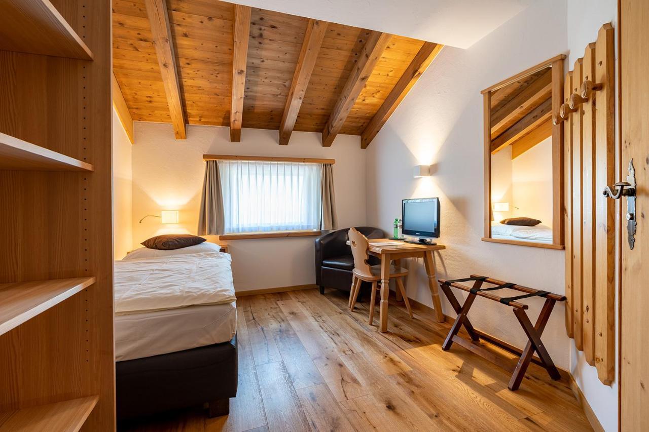 Hotel Saluver Celerina/Schlarigna Екстер'єр фото
